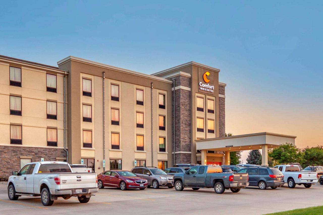 Comfort Inn & Suites Avera Southwest Sioux Falls Exterior photo