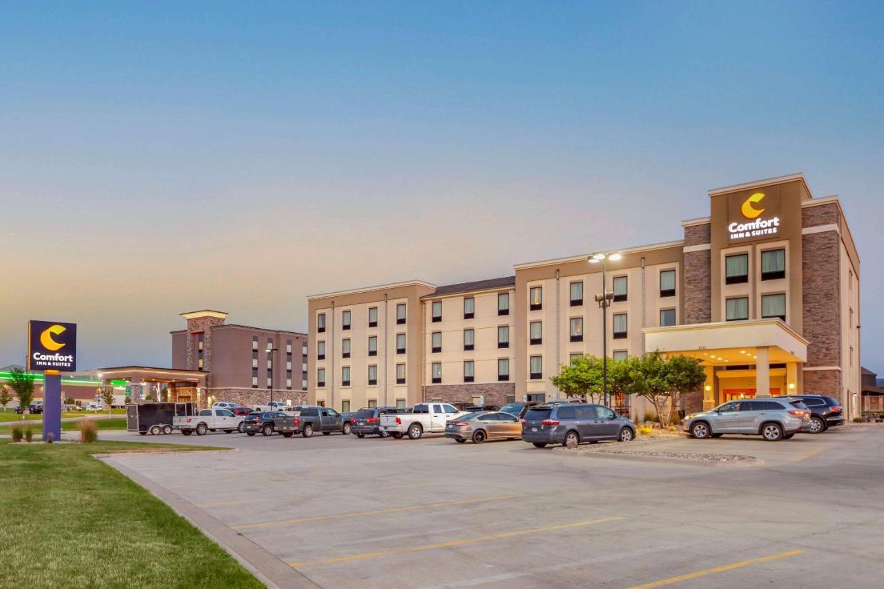 Comfort Inn & Suites Avera Southwest Sioux Falls Exterior photo