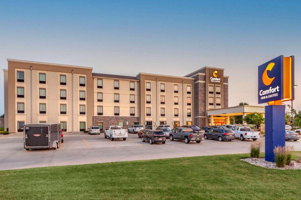 Comfort Inn & Suites Avera Southwest Sioux Falls Exterior photo