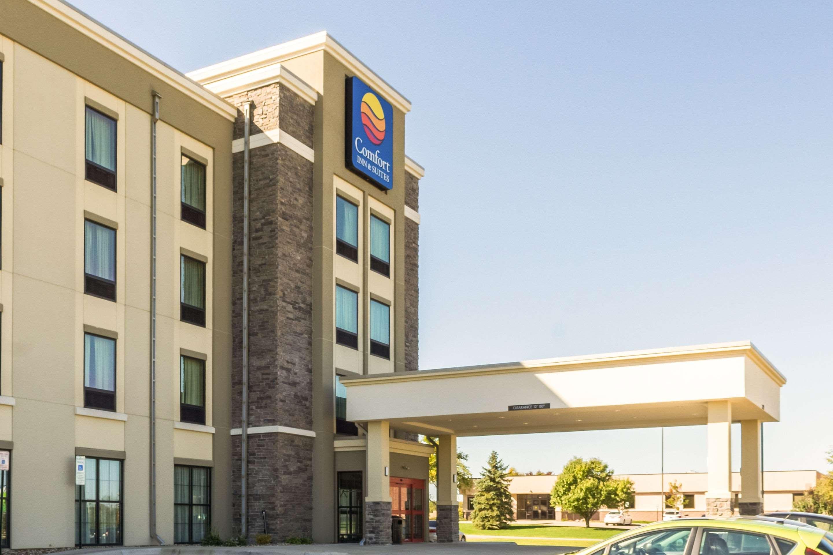 Comfort Inn & Suites Avera Southwest Sioux Falls Exterior photo