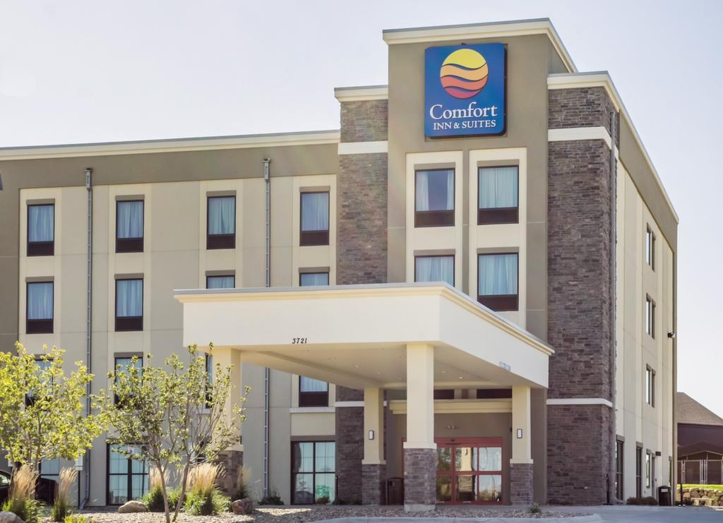 Comfort Inn & Suites Avera Southwest Sioux Falls Exterior photo